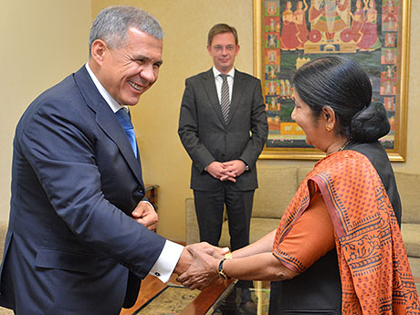 На встрече с министром иностранных дел Индии, сопредседателем российско-индийской межправкомиссии Сушмой Сварадж